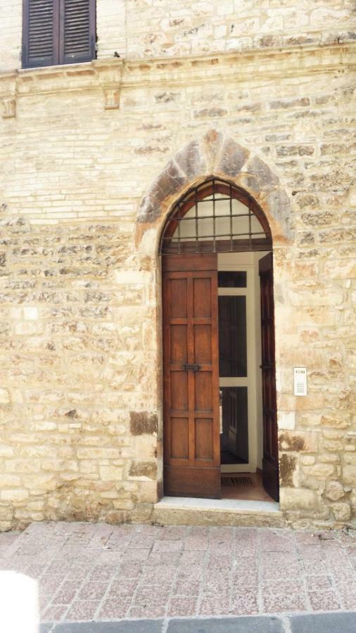 Palazzo Calocci Appartamenti In Assisi Exterior photo